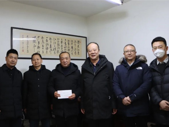 迎新春 送祝福 濃濃關(guān)懷暖人心——甘肅演藝集團黨委委員、副總經(jīng)理王衛(wèi)平同志一行赴歌舞劇院開展春節(jié)前走訪慰問活動