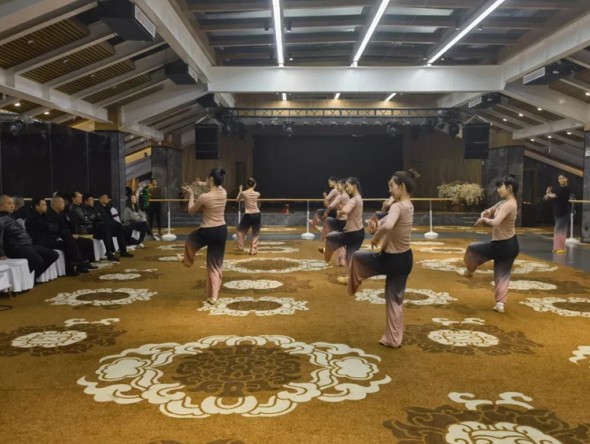 甘肅演藝集團領導實地調研“樂動敦煌-文旅產(chǎn)業(yè)綜合體”項目建設工作