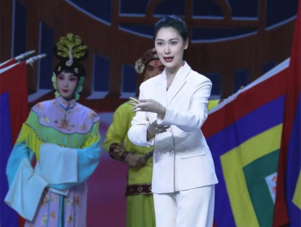 甘肅演藝集團敦煌藝術(shù)團優(yōu)秀青年演員潘鈺受邀參加中央廣播電視臺文藝節(jié)目中心舉辦《激揚青春夢——2023年五四青年節(jié)京劇演唱會》錄制