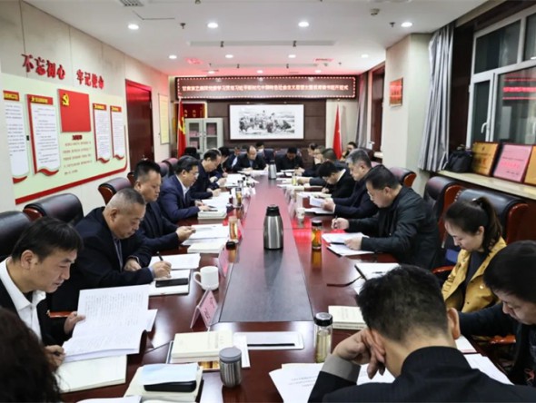 甘肅演藝集團(tuán)黨委學(xué)習(xí)貫徹習(xí)近平新時(shí)代中國(guó)特色社會(huì)主義思想主題教育讀書(shū)班開(kāi)班