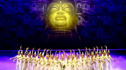花雨紛飛 歷久彌新——賀中國經(jīng)典舞劇《絲路花雨》創(chuàng)演45周年