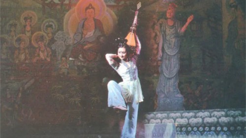 45載花雨紛飛，幾代人的經(jīng)典回憶，中國民族舞劇之最《絲路花雨》今日開票！